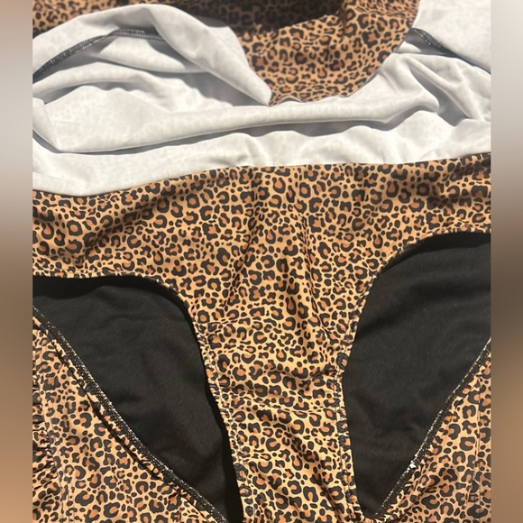 Chic Leopard Print Tankini Skirt Set - Picture 11 of 13